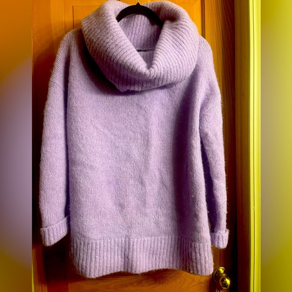 Banana Republic Lilac Purple Cowl Neck Alpaca Blend Cozy Sweater Large - Picture 1 of 4